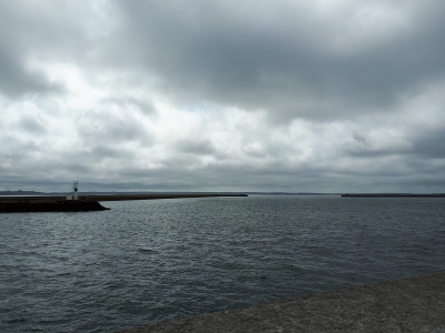 Entrée des ports de Brest vus depuis la digue publique qui surplombe la marina au nord